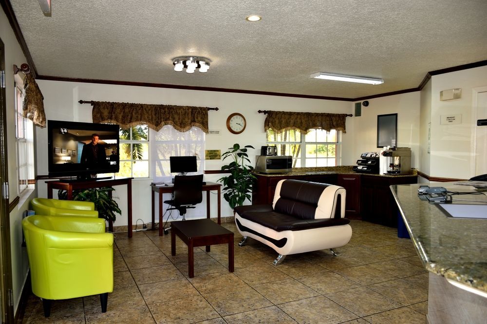 Flamingo Motel Okeechobee Bagian luar foto